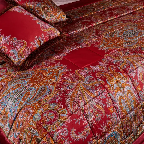 Cornovaglia Quilted Bedcover - Image 2