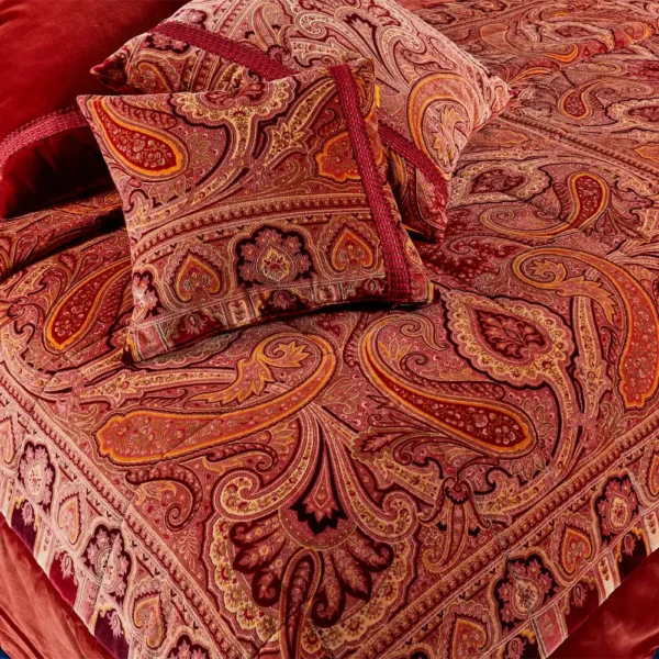 Bristol Quilted Bedcover - Image 3
