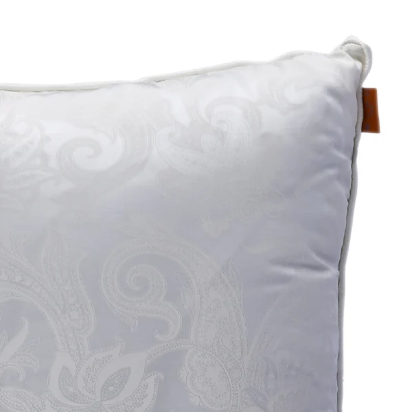 Montaouk Cushion With Piping - Image 3