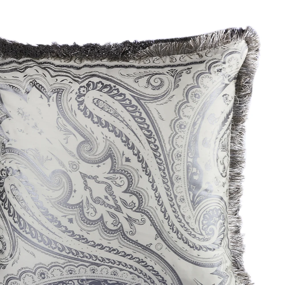 POISSONCUSHIONWITHPASSEMENTERIE2