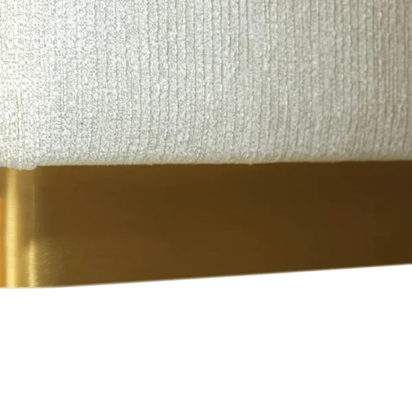 Voyage Royale Bed - Image 4