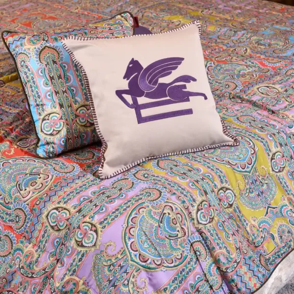 Cotton Chain Embroidered Bedspread - Image 3