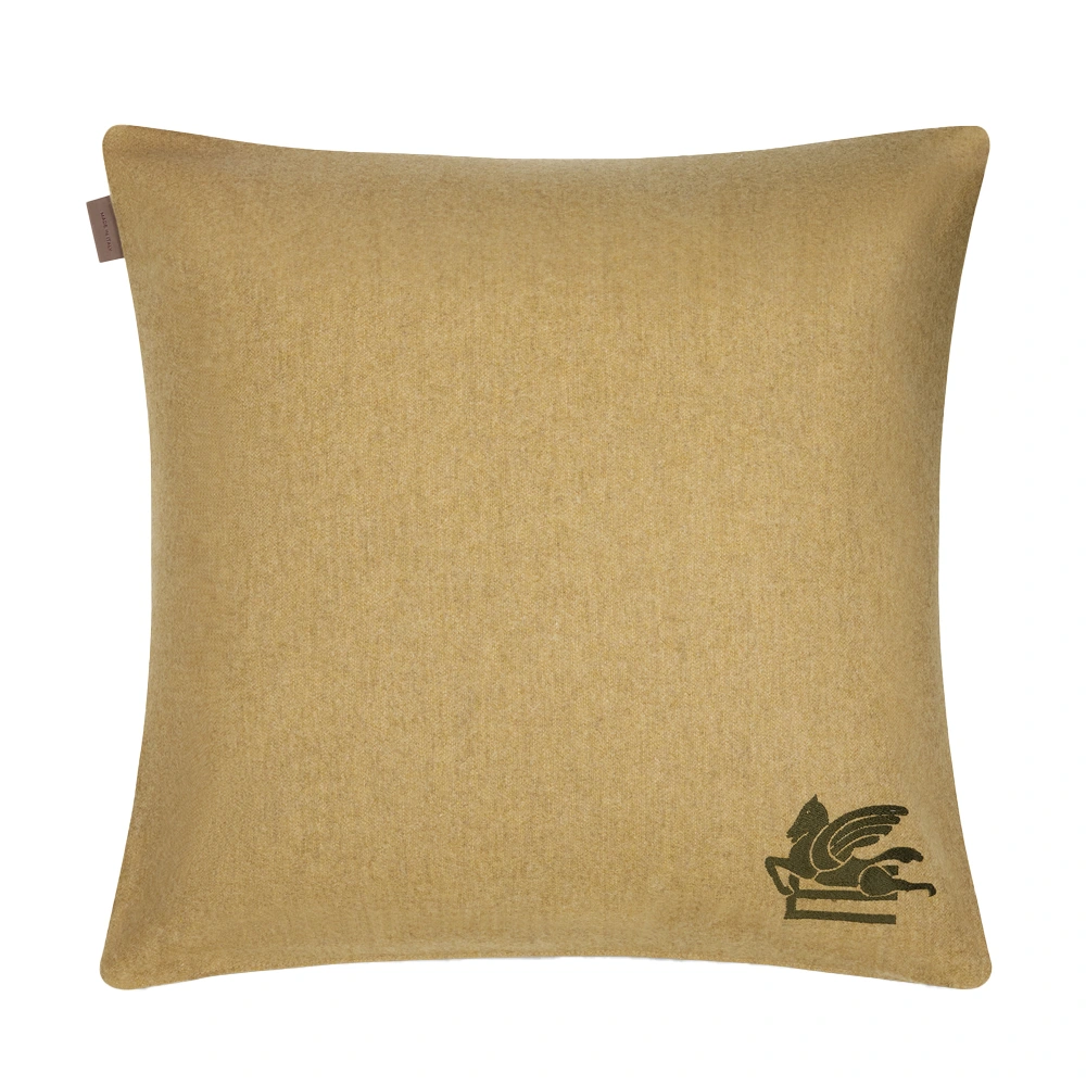 VELVETGOMBOEMBROIDEREDCUSHION1