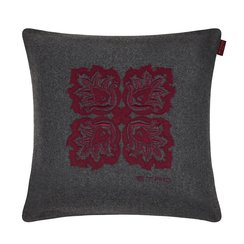 WOOLLOTOEMBROIDEREDCUSHION_MAIN